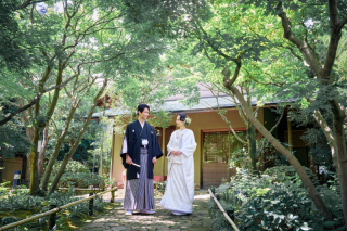 【目白庭園|和装ロケ】四季の庭園で美しく残す和装フォト|衣装・美容・レタッチデータ・アルバム込|253,000円〜