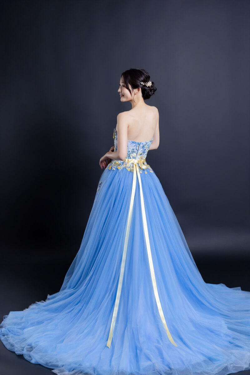 TAKAMI BRIDAL ブルー・ミルトニア