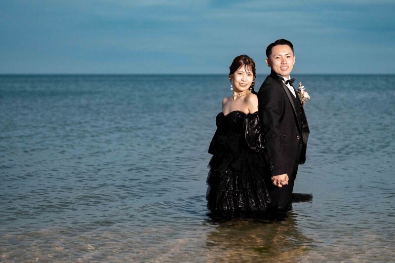 波打ち際で誓う愛♡