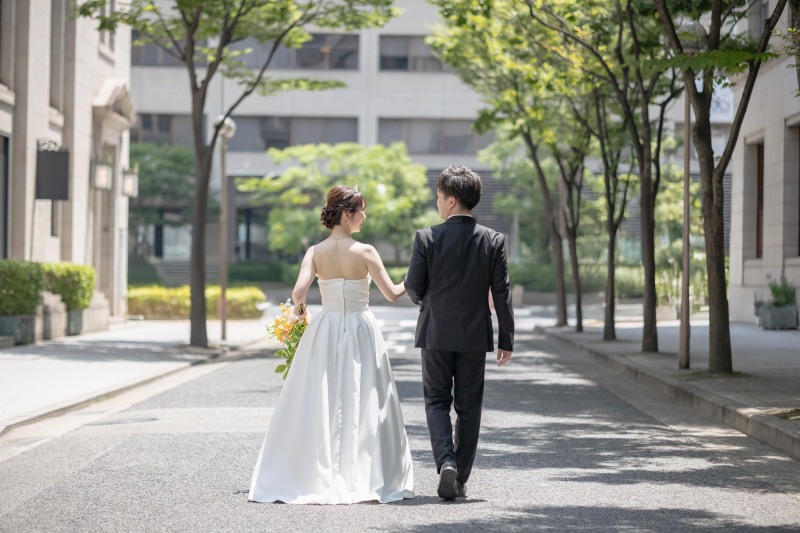 |ふたりで歩く、何気ない後ろ姿も◎