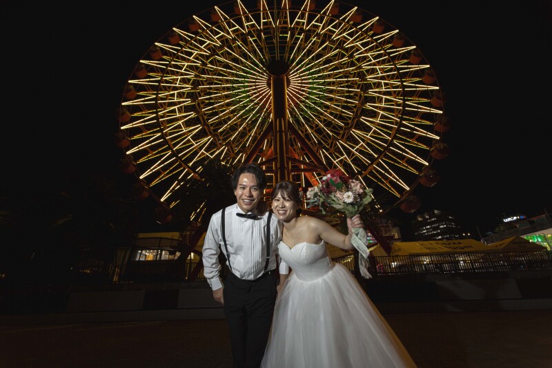 観覧車の前で!
