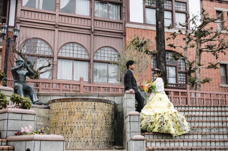 北野異人館のレトロな風景をバックに!