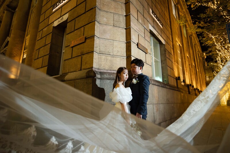 ベールで魅力的に