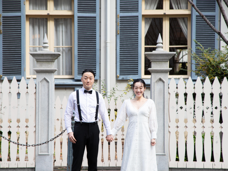 まずは手をつないでハイポーズ♪