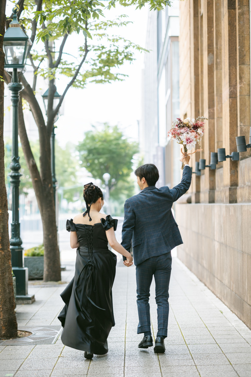 後ろ姿も実はポイントです★