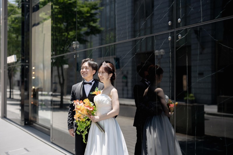 クラシカルな街並みで決めポーズ!