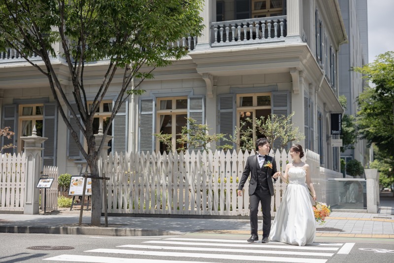 大人っぽく決める、歩きショット