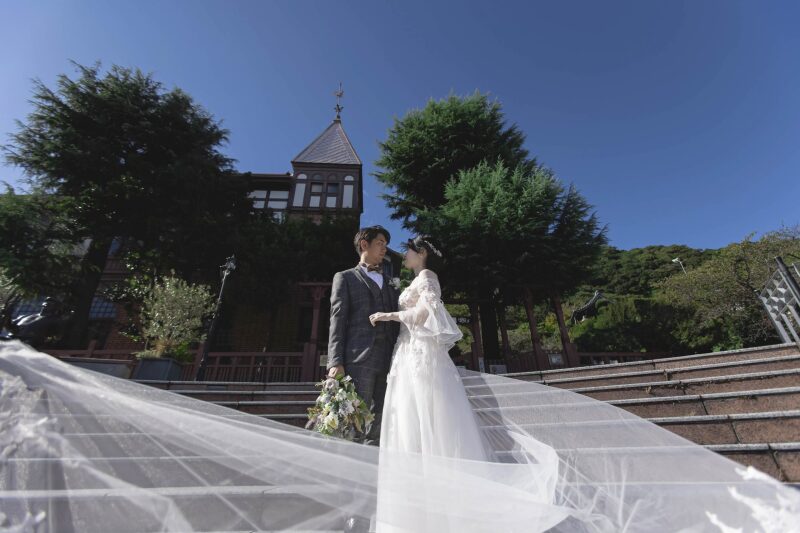 【フォト＆ムービー】データ100カット・衣装1着・ヘアメイク・1ロケーション・ライトプラン