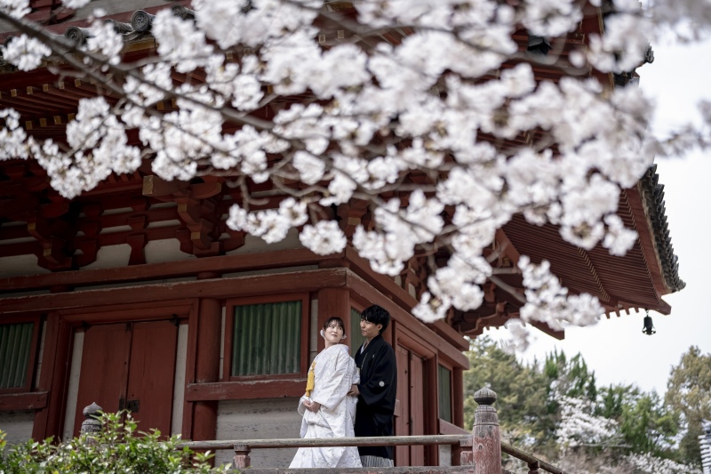 【和装+洋装フォト&ダイジェストムービー付き】 データ150カット・和装1着・洋装1着・ヘアメイク・2ロケーション