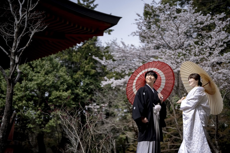 【和装+洋装フォトプラン】 ★データ200カット・衣装2着・ヘアメイク・ 2ロケーション