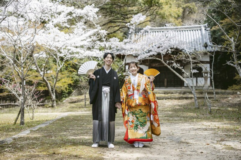 【和装+洋装フォトプラン】 ★データ200カット・衣装2着・ヘアメイク・ 2ロケーション