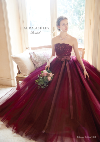 LAURA ASHLEY