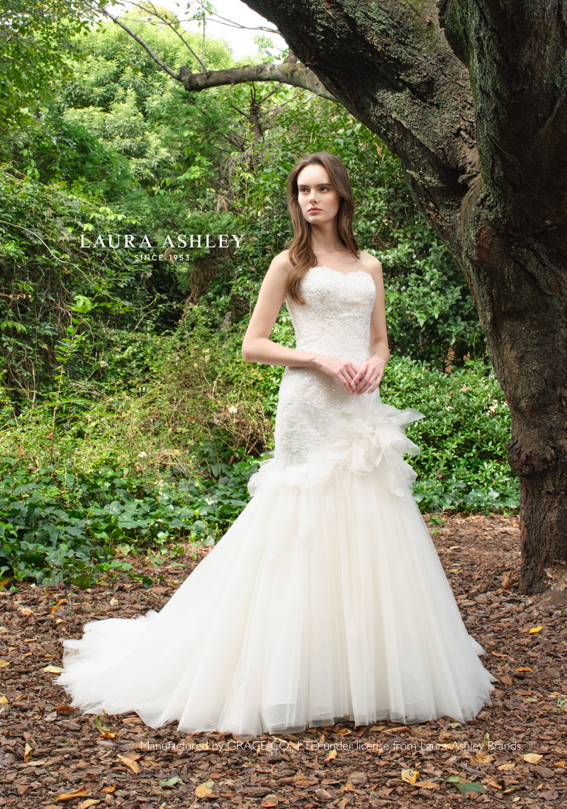LAURA ASHLEY