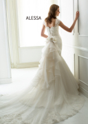 ウェディングドレス