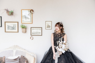 オシャレさが増すブラックドレス