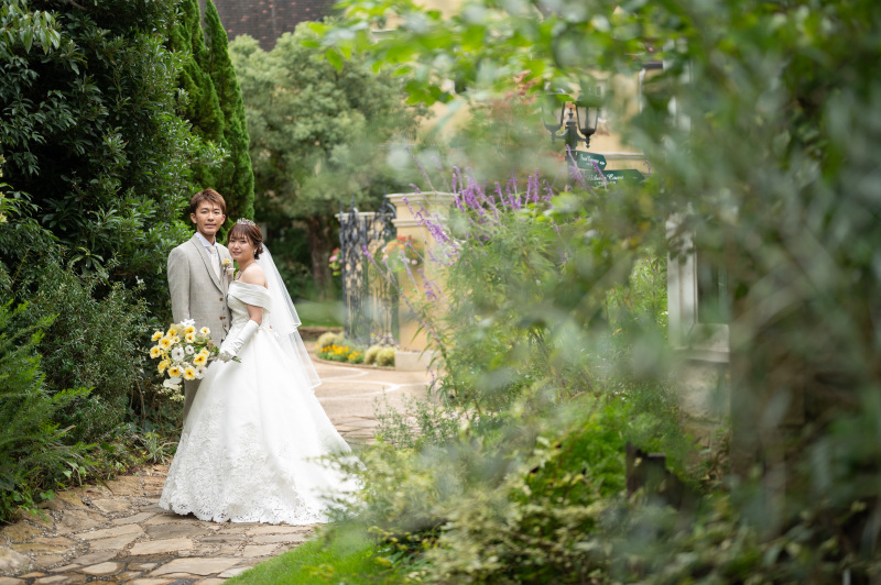 土日祝【洋装1着】ステンドグラス輝く大聖堂フォトPLAN♪