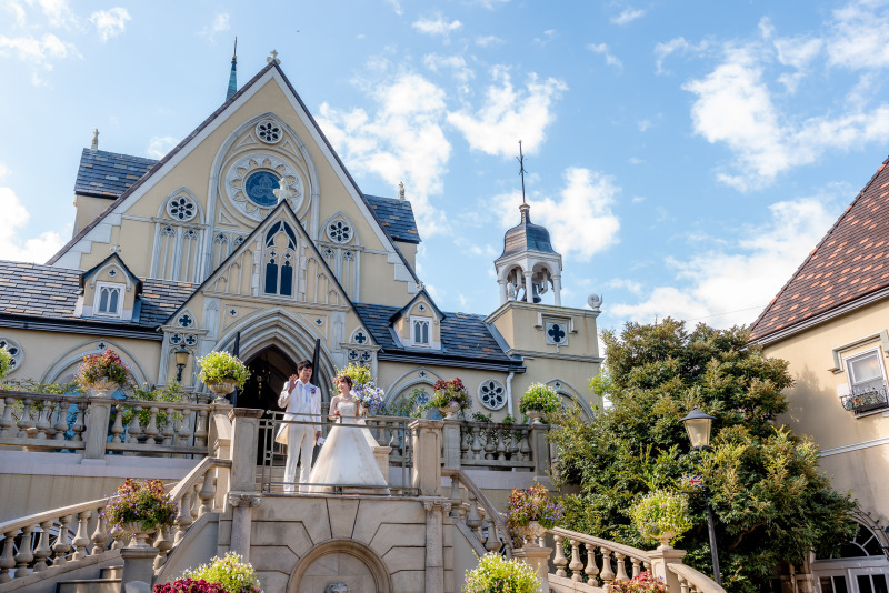 【フォト＋会食】チャペルでの撮影後はご家族と一緒に美味しいコース料理を♪個室でのフルコースを4名様～承れます。