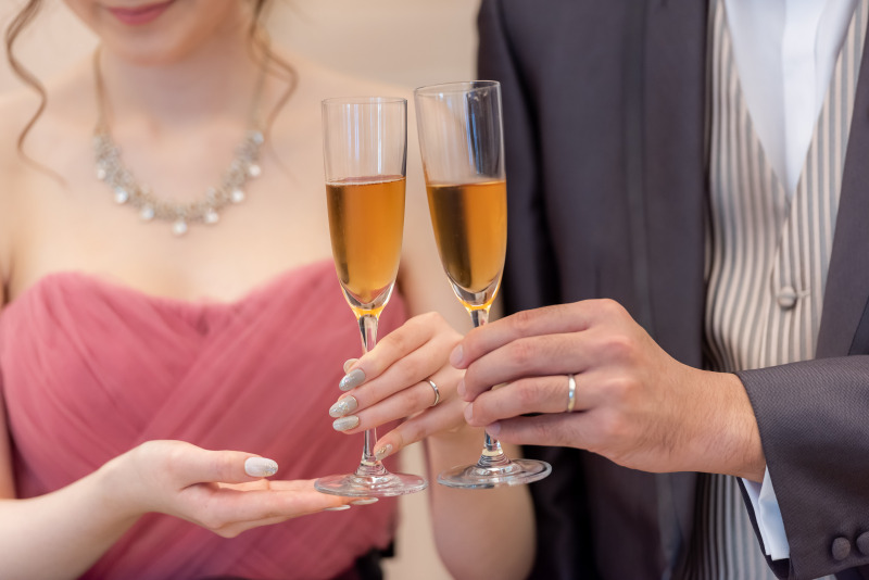 【フォト＋会食】チャペルでの撮影後はご家族と一緒に美味しいコース料理を♪個室でのフルコースを4名様～承れます。