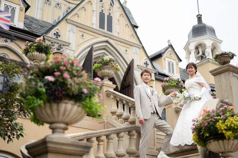 土日祝【洋装1着】ステンドグラス輝く大聖堂フォトPLAN♪