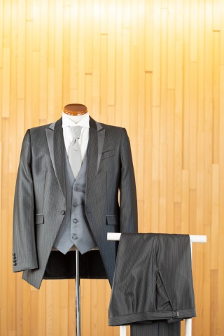 シルバーグレー