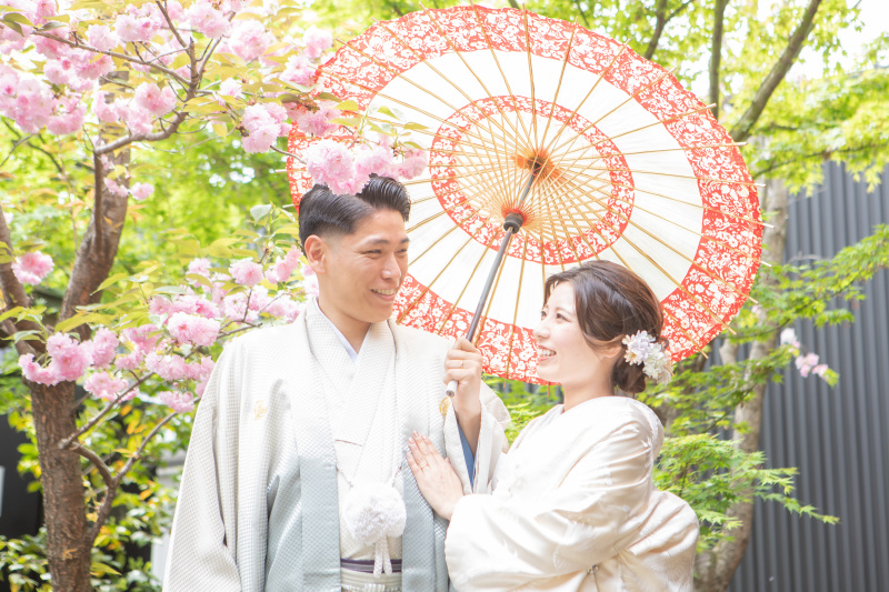八重桜と一緒に