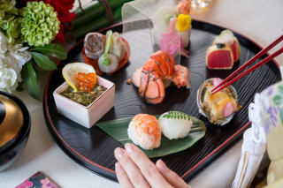 KAWACHIYA 川地家（かわちや）