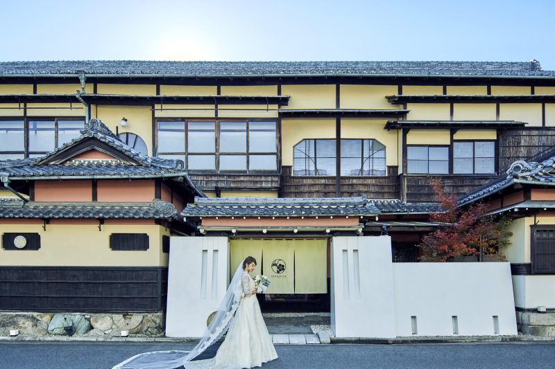 《歴史ある建物や四季折々が感じられるお庭で撮影》和装+ドレス撮影プラン