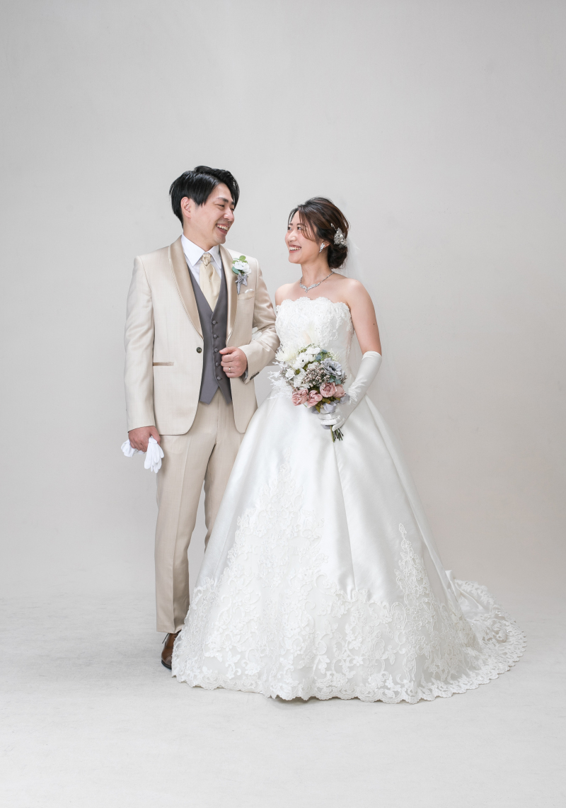 ウエディングドレスは…