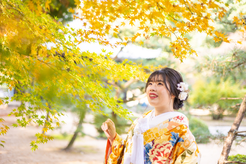 葉っぱに囲まれて