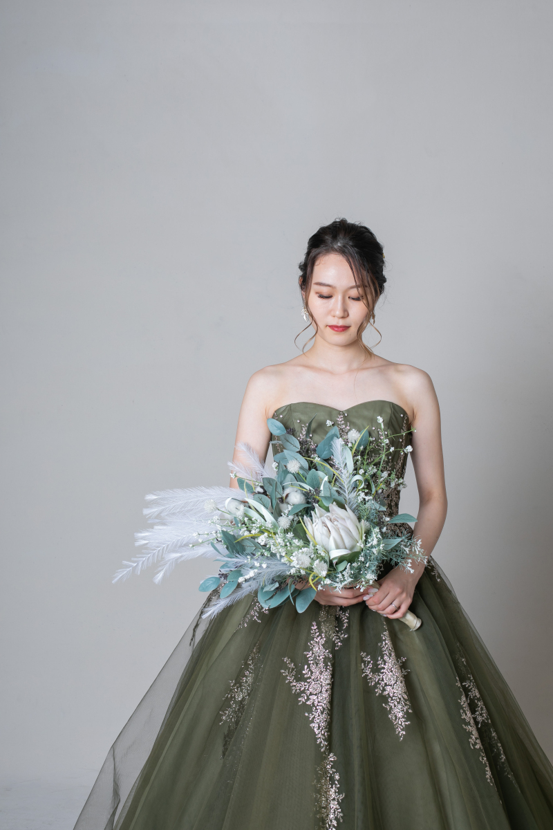 カラードレスは