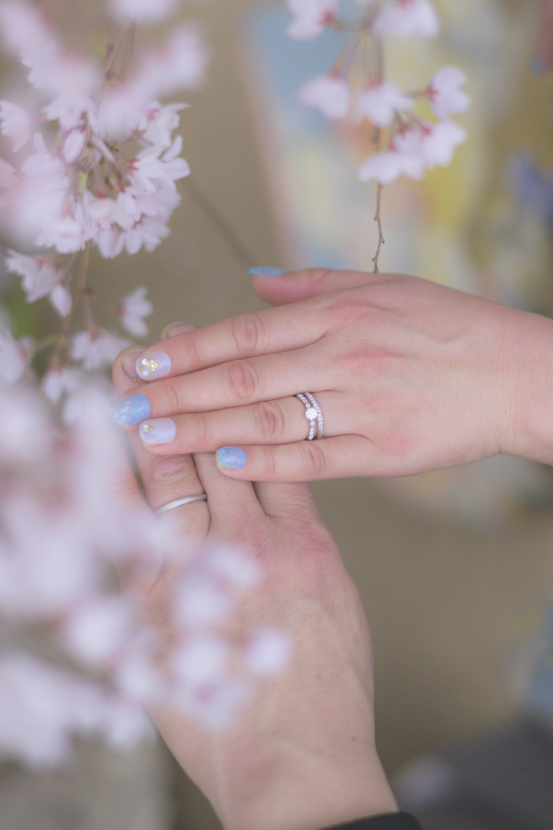 指輪もネイルも！
