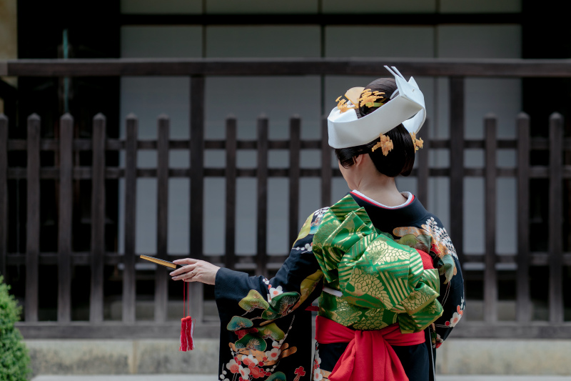 昔ながらの髪型で…