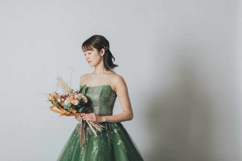 カラードレスに