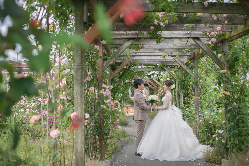 薔薇に囲まれて…