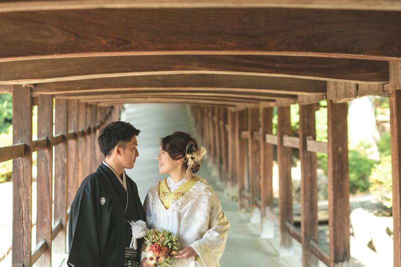 木のぬくもりを受けて