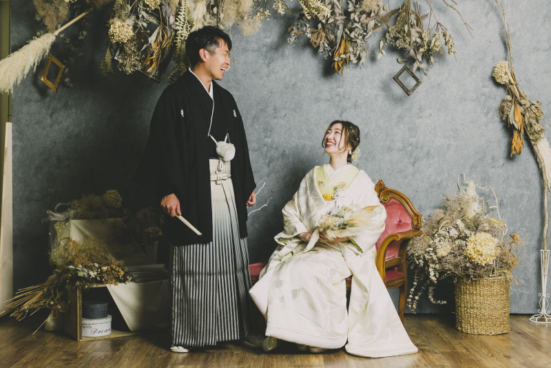 白無垢にお色を重ねておしゃれに・・・