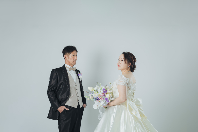 ウェディングドレスにチェンジ