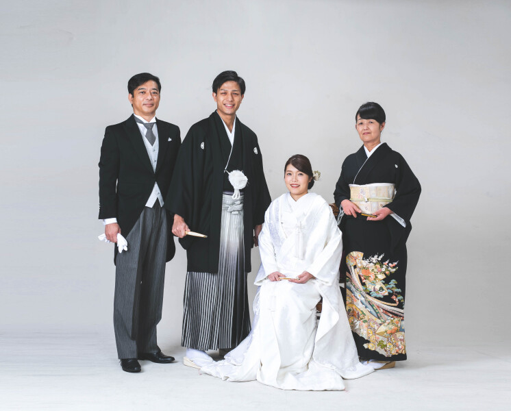 フォトスタジオRADIANCE 岡山本店_家族・友人を撮影に呼べる