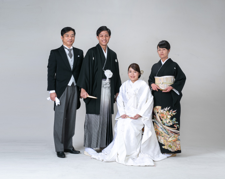 フォトスタジオRADIANCE 岡山本店_白無垢が豊富