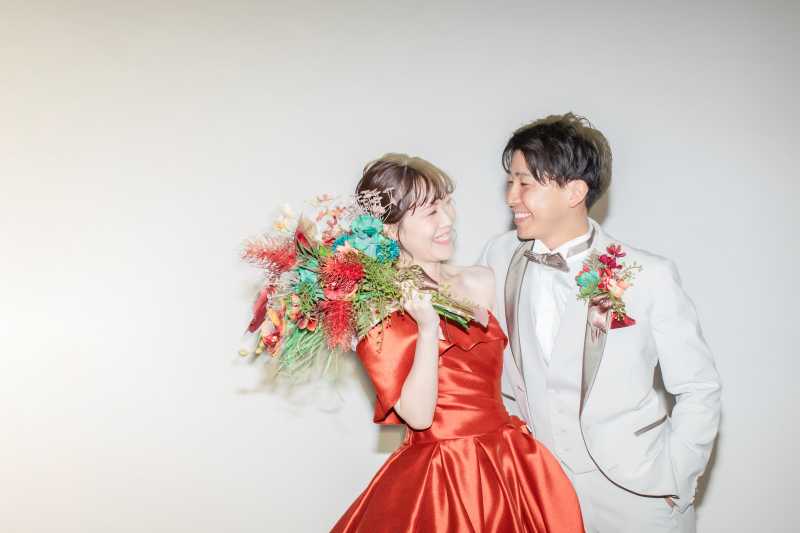 フォトスタジオRADIANCE 岡山本店_カラードレスが豊富