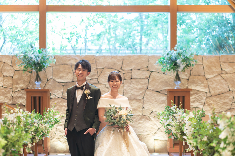 【10月イベント】¥236,500⇒148,500【12月中の撮影限定|本物のチャペルで撮影できるドレス2点・約200枚データ】