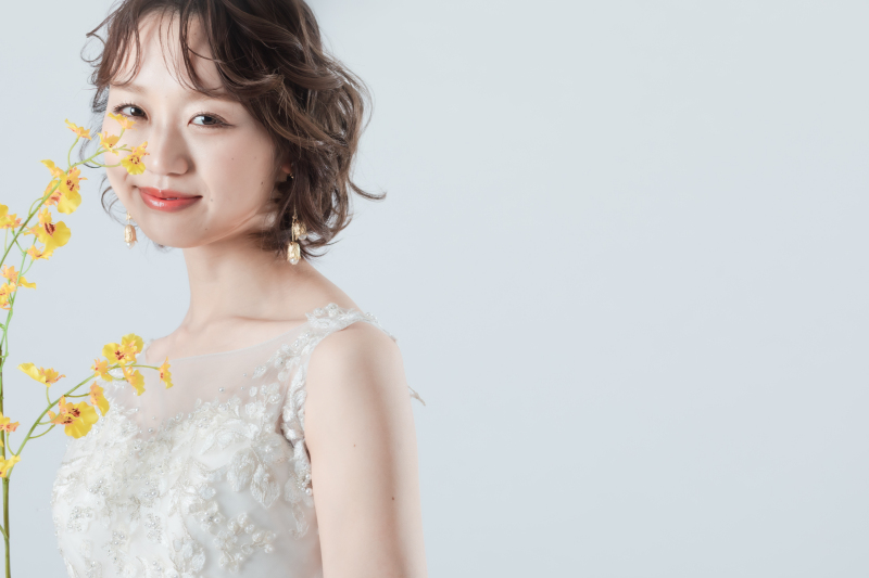 【新春❁お年玉プラン｜美肌・痩身加工が半額に！】スタジオ洋装1点｜約100カット｜通常99,000円&rarr;82,500円