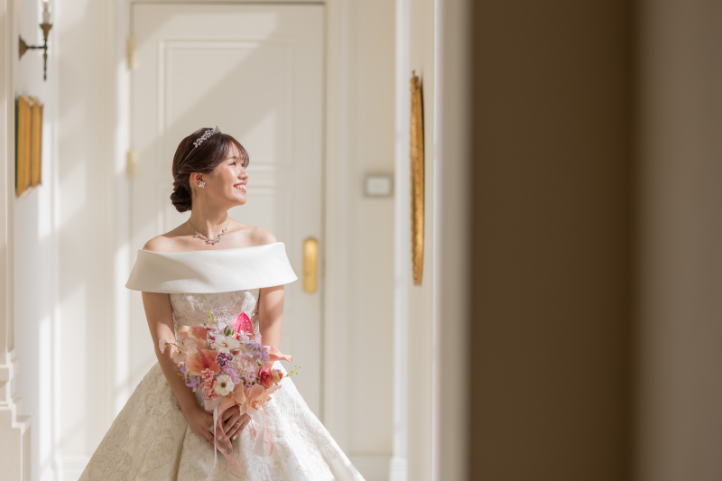 【10月イベント】¥236,500⇒148,500【12月中の撮影限定|本物のチャペルで撮影できるドレス2点・約200枚データ】