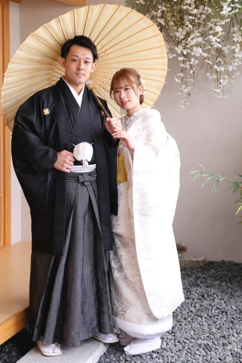 伝統的なポーズでかっちりとした1枚