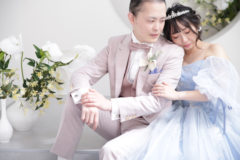 お二人で寄り添っているシーン