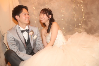 データまるごとプランで洋装撮影のおふたり