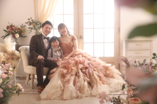 1dayフォトプランでお子様と一緒に撮影のおふたり