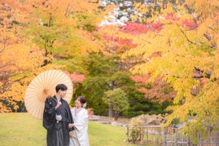 中島公園で紅葉を楽しむフォトウェディング