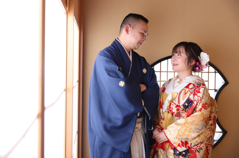 見つめ合いながら