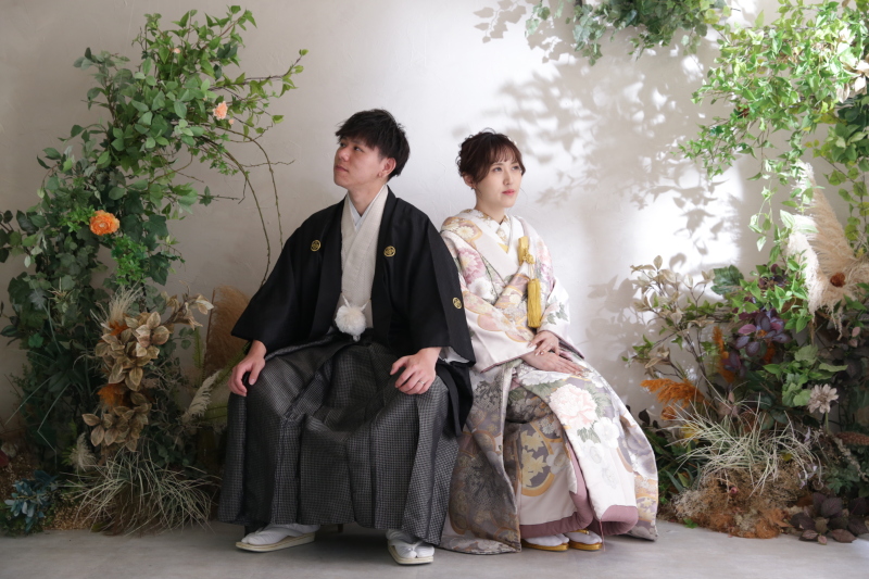 椅子を使って